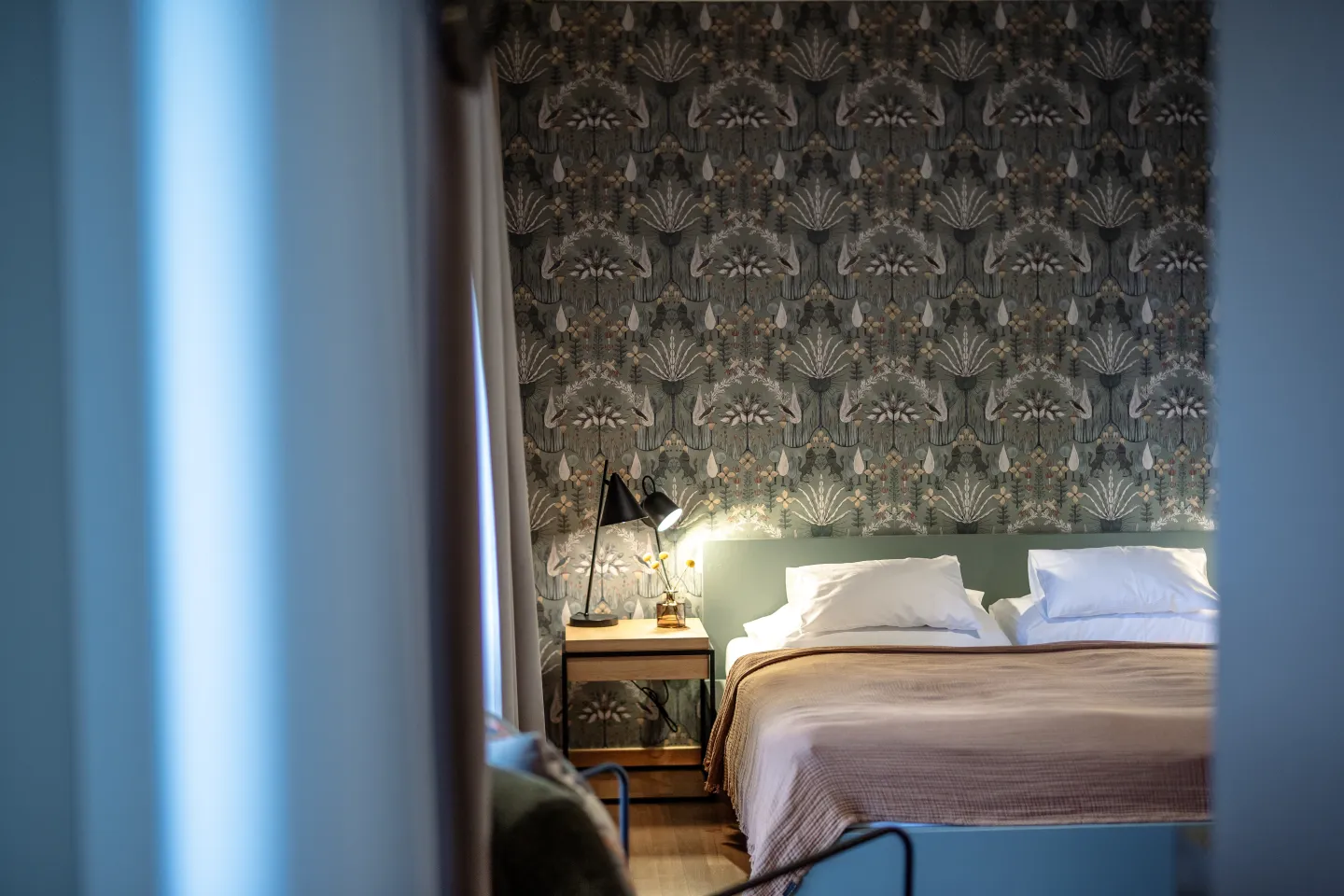 Rust Connecting Room