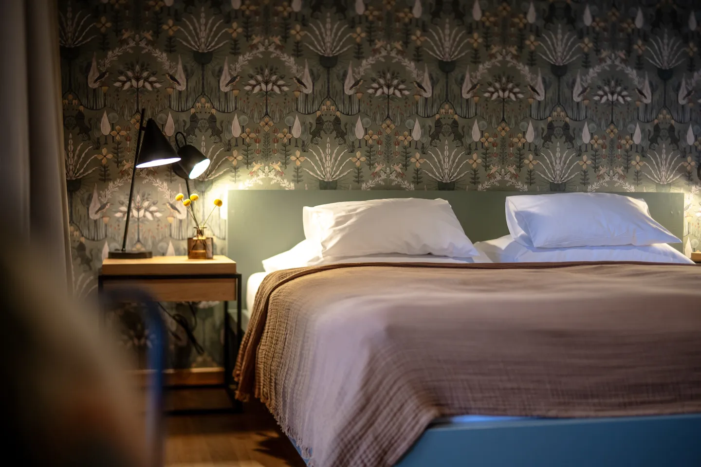 Rust Connecting Room